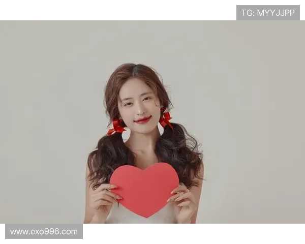 21岁加维晒甜蜜合照为23岁女友庆生 女友互动甜蜜温馨感动满满